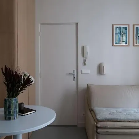Brand New Design Apt- Montorgueil Apartment Paris