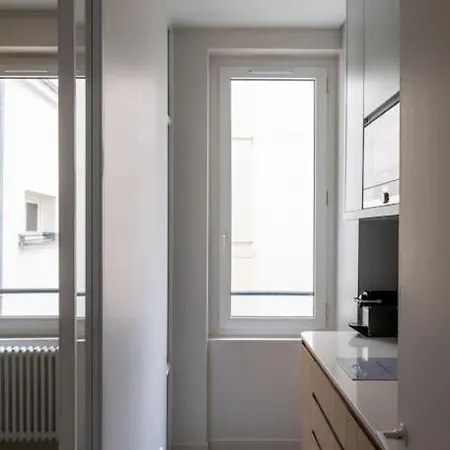 Brand New Design Apt- Montorgueil Apartment